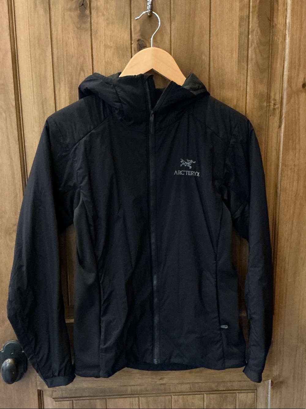 Arc'teryx woman Black Hooded Windbreaker Jacket